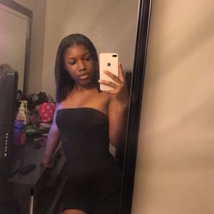 Meet your Posher, Nia